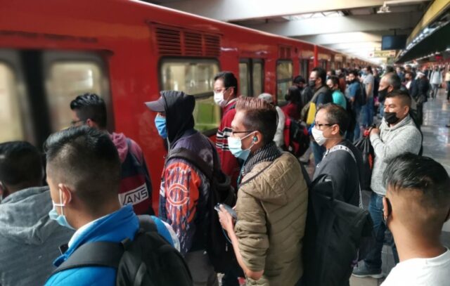 Línea 3 del metro reanuda actividad económica en Ciudad de México