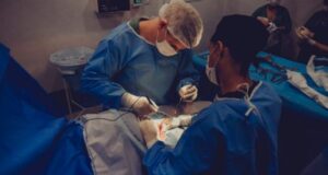 Michell Ruiz, el médico mexicano que utilizó tecnología de Microsoft en cirugía Michell Ruiz, el médico mexicano que utilizó tecnología de Microsoft en cirugía