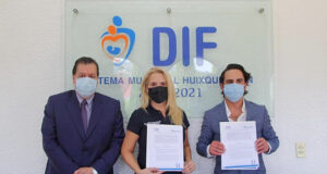DIF Huixquilucan becará a jóvenes para que continúen sus estudios romina-contreras-convenio