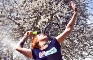 Tenista de origen croata vende partes de su piel para utilizarse como espacio publicitario