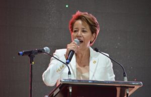 Maricela Serrano se compromete a solucionar de la falta de agua