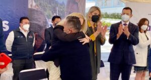 Romina Contreras apoya con donativos a adultos mayores romina contreras adultos mayores