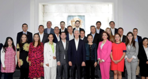 Gobernador Del Mazo fortalece lazos con el grupo parlamentario del PRI en el Edomex