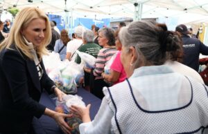 Impulsa Huixquilucan nutrición en las familias con donación de alimentos