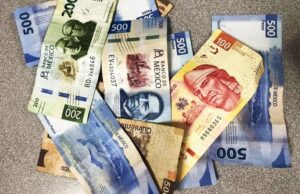 Divisa mexicana se fortalece frente al dólar en los mercados internacionales