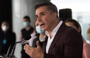 Sergio Mayer vuelve al Congreso tras su salida de La Casa de los Famosos