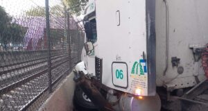 Suspensión del Tren Ligero tras accidente cerca del Estadio Azteca