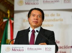 Mario Delgado insiste en reducir calendario escolar por calor y Mundial