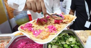 Semana de Yucatán transforma el Palacio de los Deportes en un festín cultural