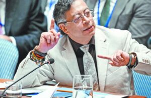 Último intento de reforma tributaria de Petro sorprende a Colombia