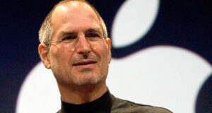La presentación del iPhone por Steve Jobs y su legado en la tecnología