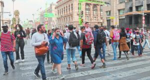 Salario mínimo y programas sociales transforman la distribución de ingresos en México
