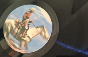 Reality Awaits de The Strokes: Un Viaje al Sentimentalismo Musical