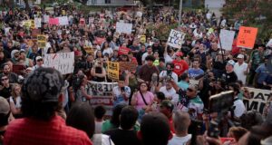 México inicia acciones legales contra centro de ICE por atención médica