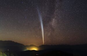 El cometa que ilumina nuestro cielo y su significado para la humanidad