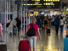 Aumento del 35% en derechos para turistas internacionales