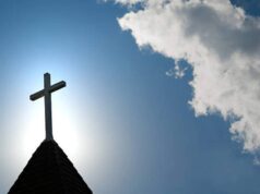 Iglesia católica busca acuerdo millonario con víctimas de abuso sexual